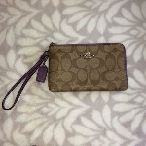 Coach Wristlet Bag BRAND NEW, NEVER USED